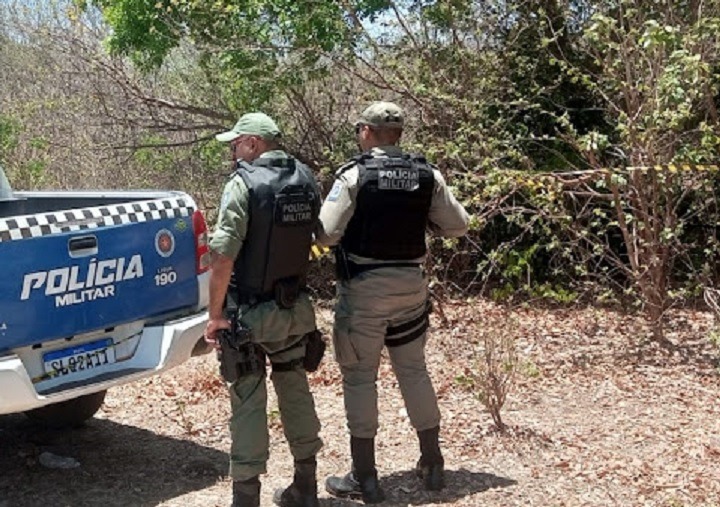 Corpo de jovem é encontrado em mata por moradores em Buriti dos Lopes