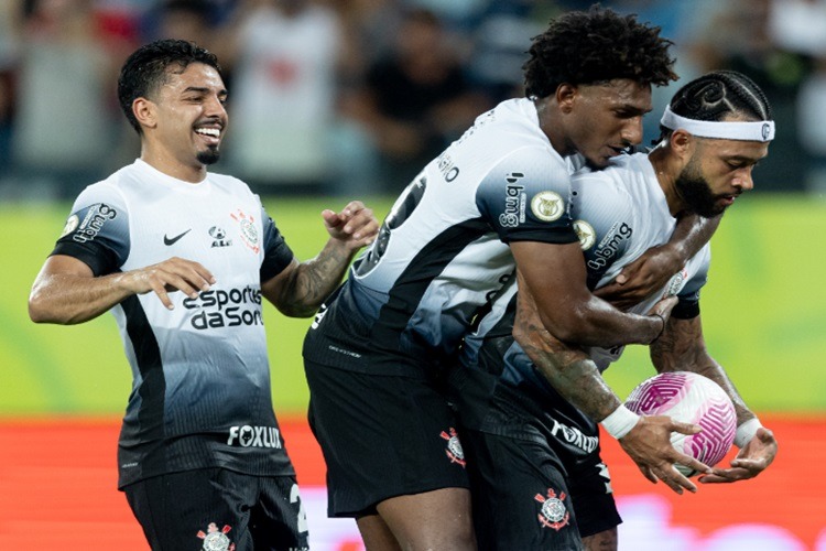 Corinthians vence Cuiabá e sai da zona de rebaixamento