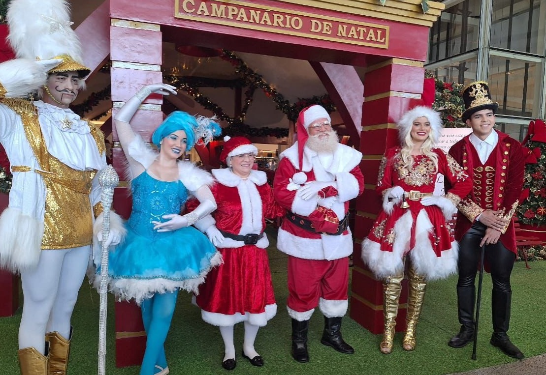 Chegada do Papai Noel e Mamãe Noel marca início do Natal no Teresina Shopping