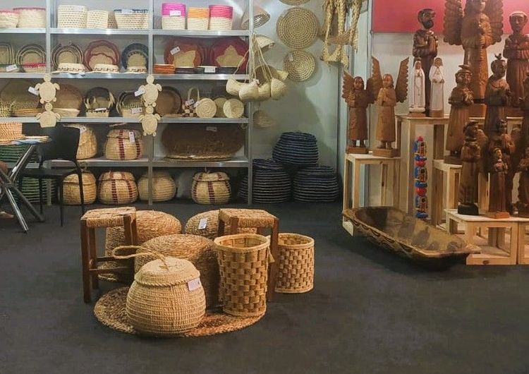 Feira de artesanato no Teresina Shopping valoriza talento feminino