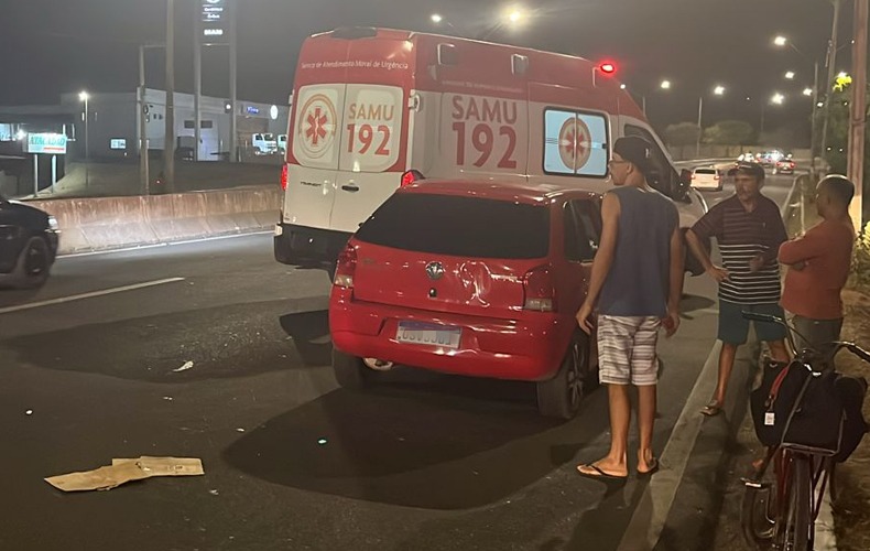 Motorista salta de carro em movimento para escapar de sequestro em Teresina