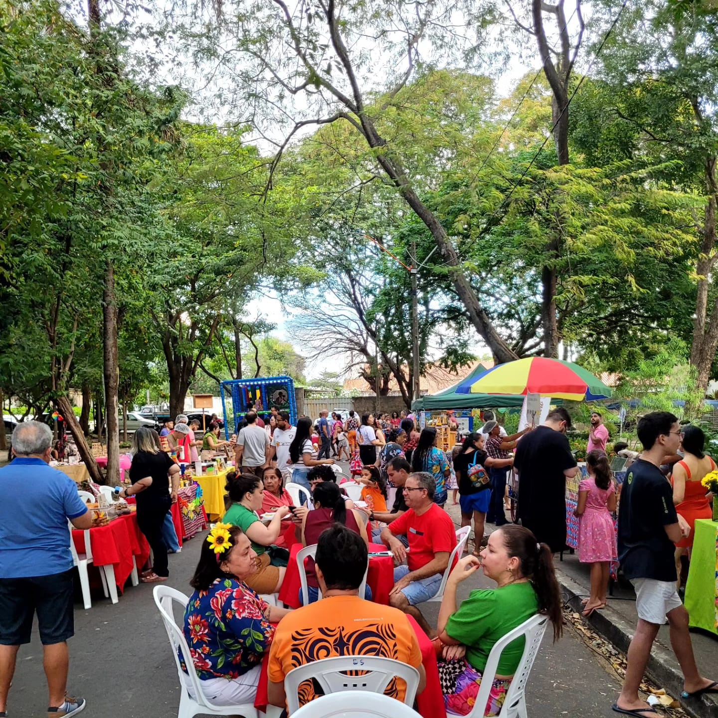 Feira de empreendedorismo ocorre nesta sexta (15) no bairro Saci