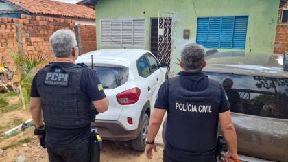 Polícia Civil recupera veículos roubados dentro de residência em Teresina