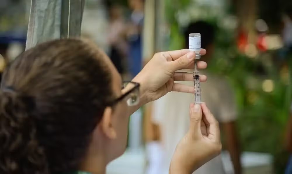 Escolas do Piauí terão vacinação para alunos a partir desta segunda-feira