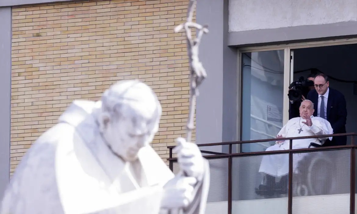 Papa Francisco morre aos 88 anos no Vaticano nesta segunda-feira (21)