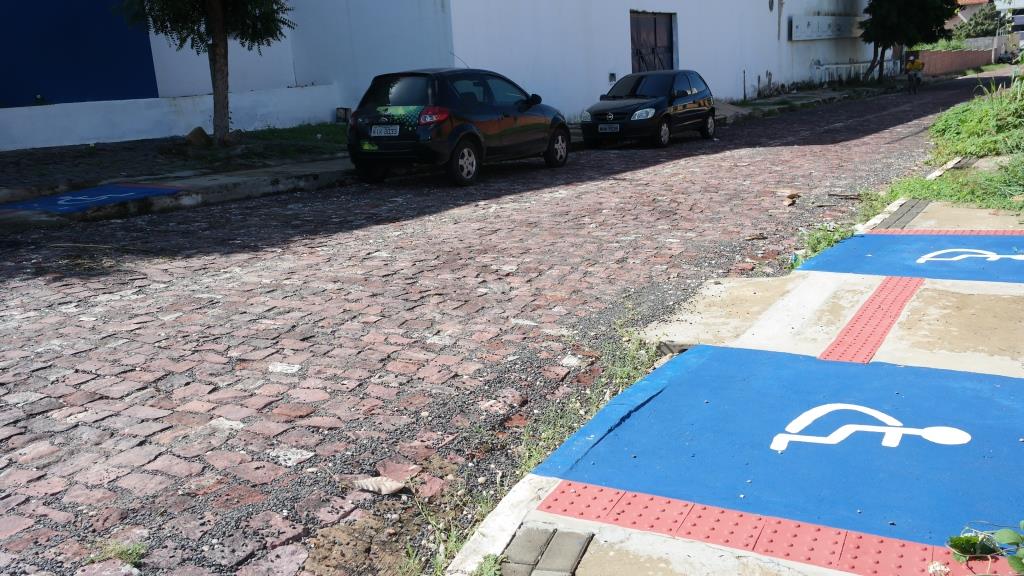 Teresina: 93% da população vive em vias com calçadas ou passeios