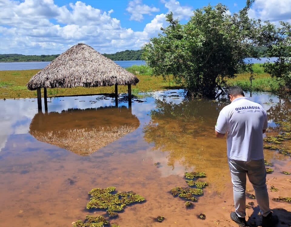 Semarh investiga proliferação de vegetação no Açude Caldeirão em Piripiri