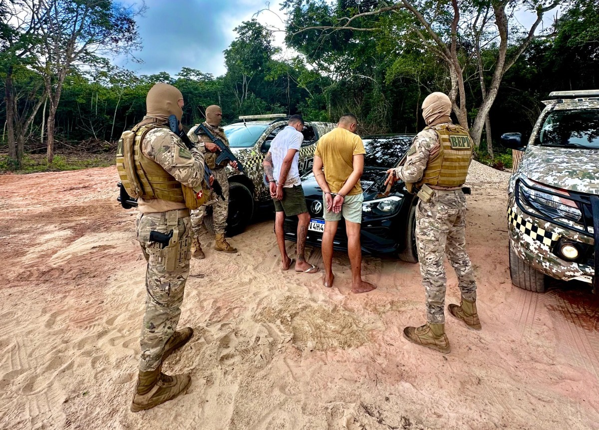 Dupla é presa na zona Leste de Teresina por tráfico de drogas