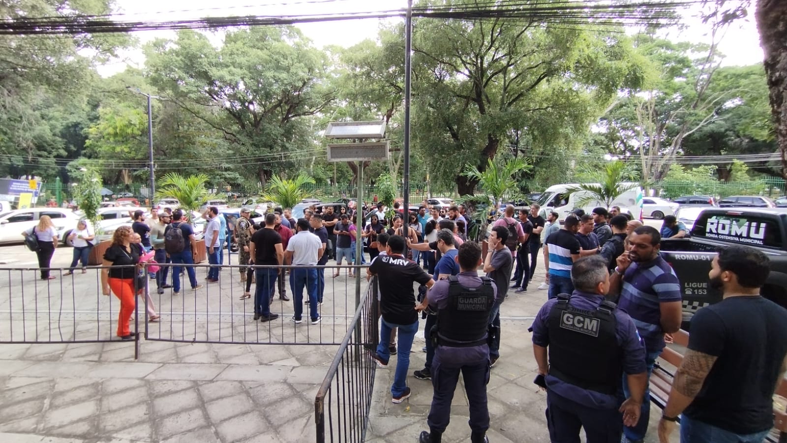 Guardas Municipais protestam por cumprimento de plano de cargos