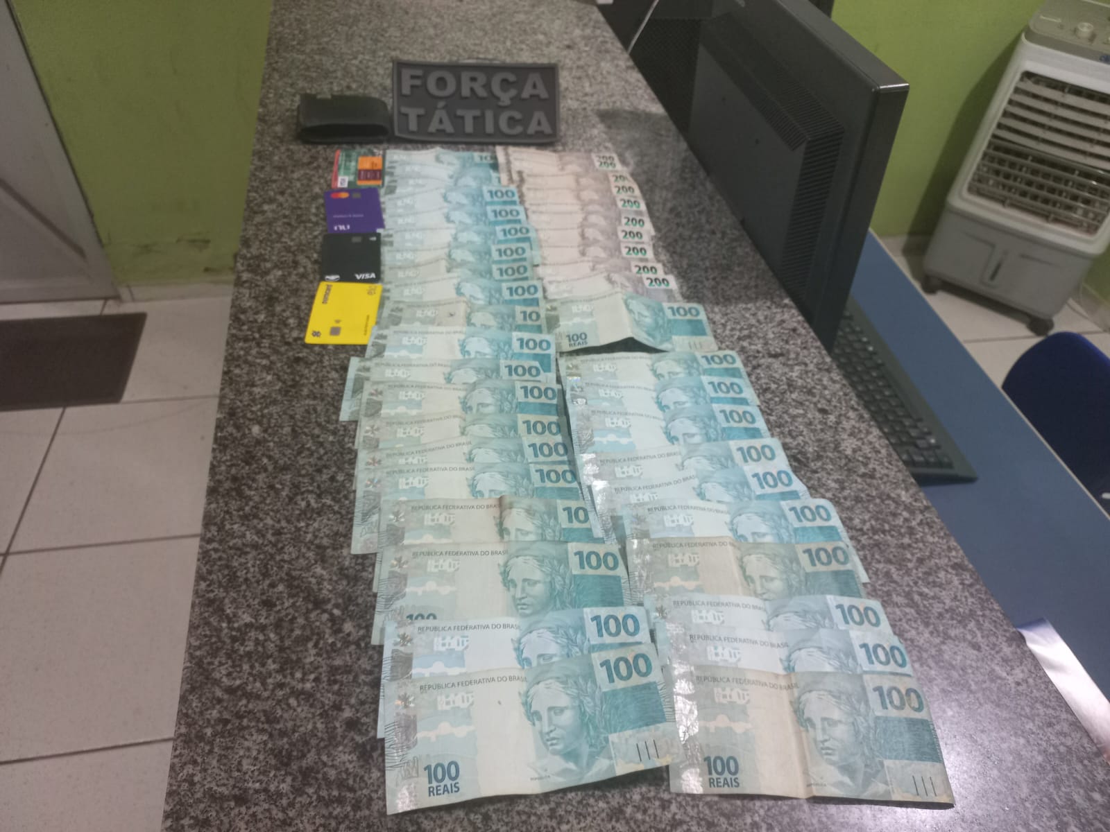 Adolescente é apreendido com R$ 5 mil furtados de lava jato em Simplício Mendes