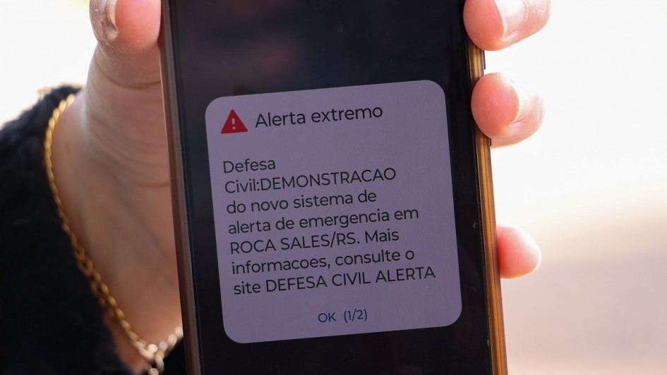 Defesa Civil testa alerta por celular em municípios com estiagem e enchentes