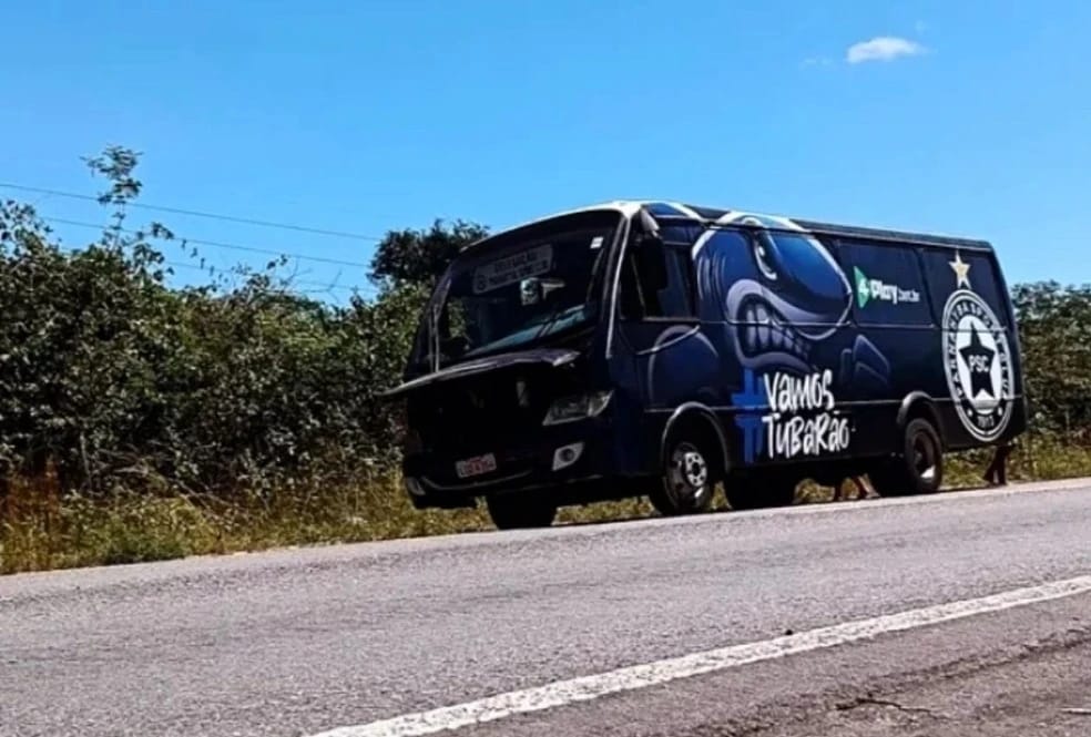 Parnahyba perde por W.O. após pane em ônibus