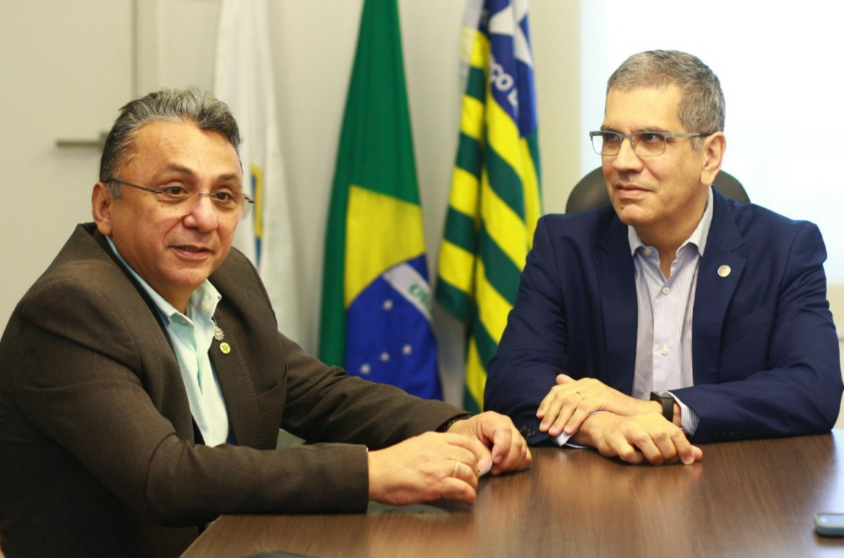 Dudu visita TCU e recebe apoio à CPI que apura déficit na PMT