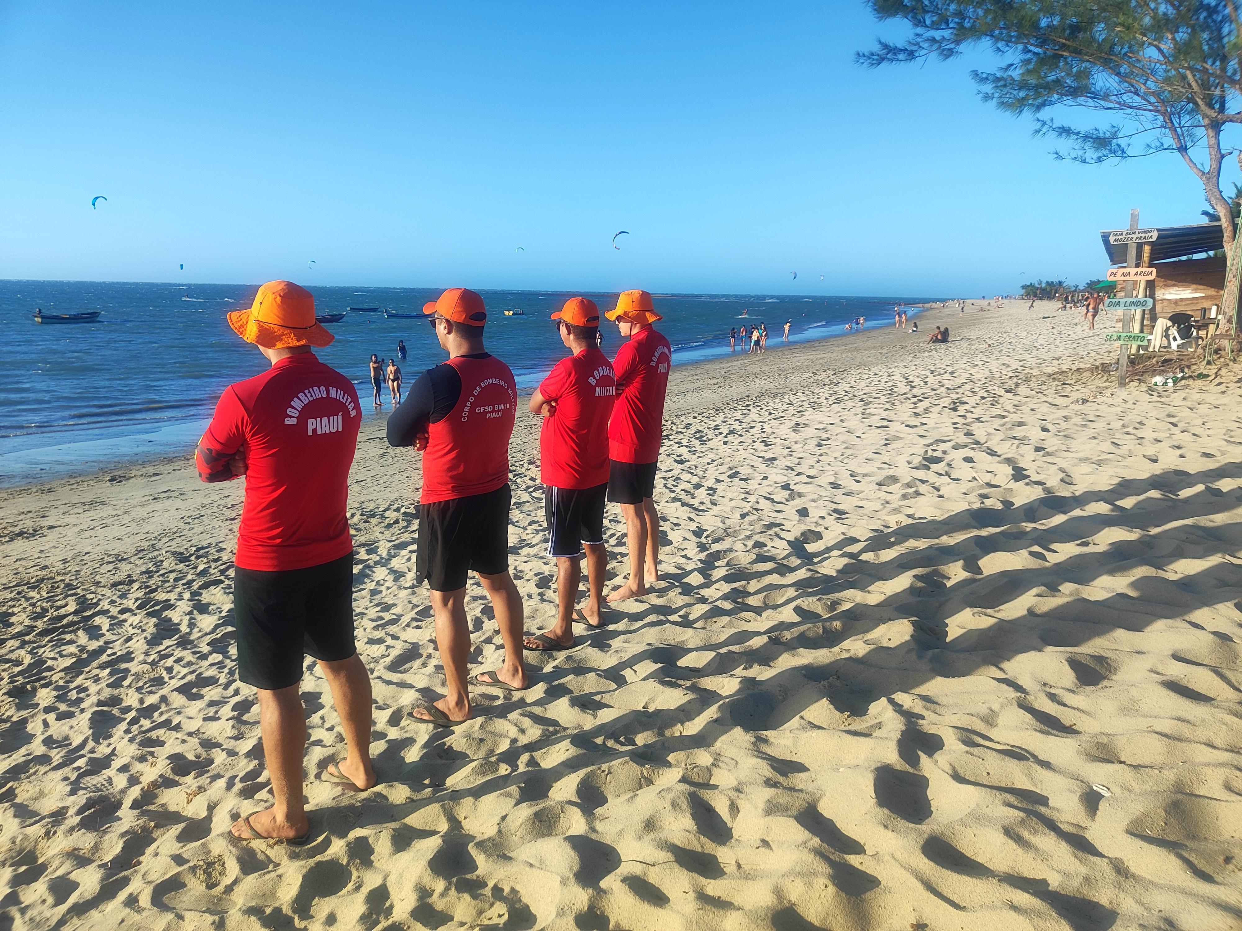 Corpo de Bombeiros Militar reforça segurança nas praias com Operação Veraneio