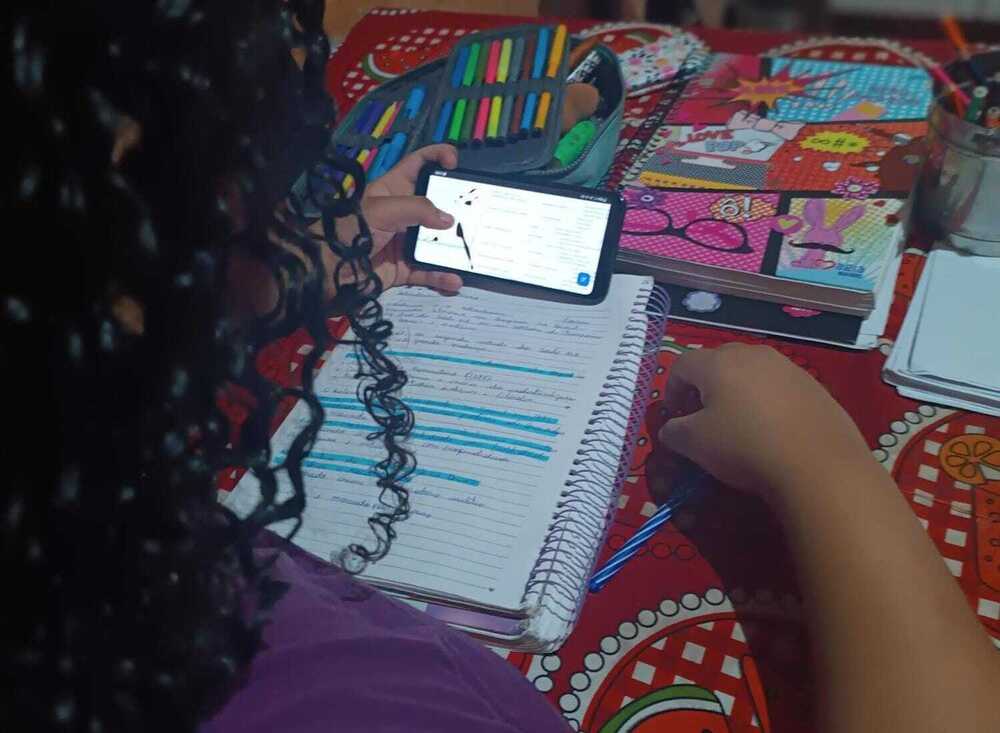 Estudantes da rede estadual usam Canal Educação para se preparar para o Enem