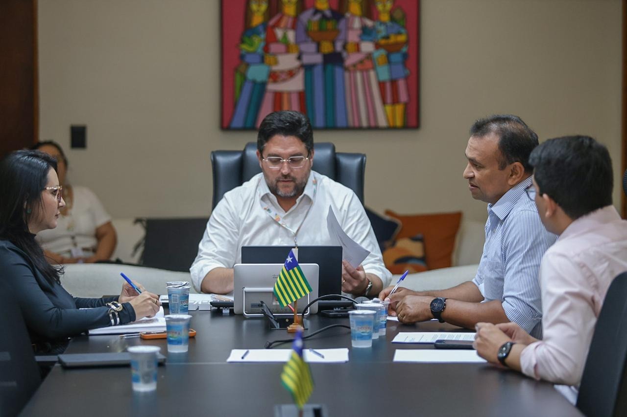 Secretário confirma concurso público da Sada e Adapi para 2025
