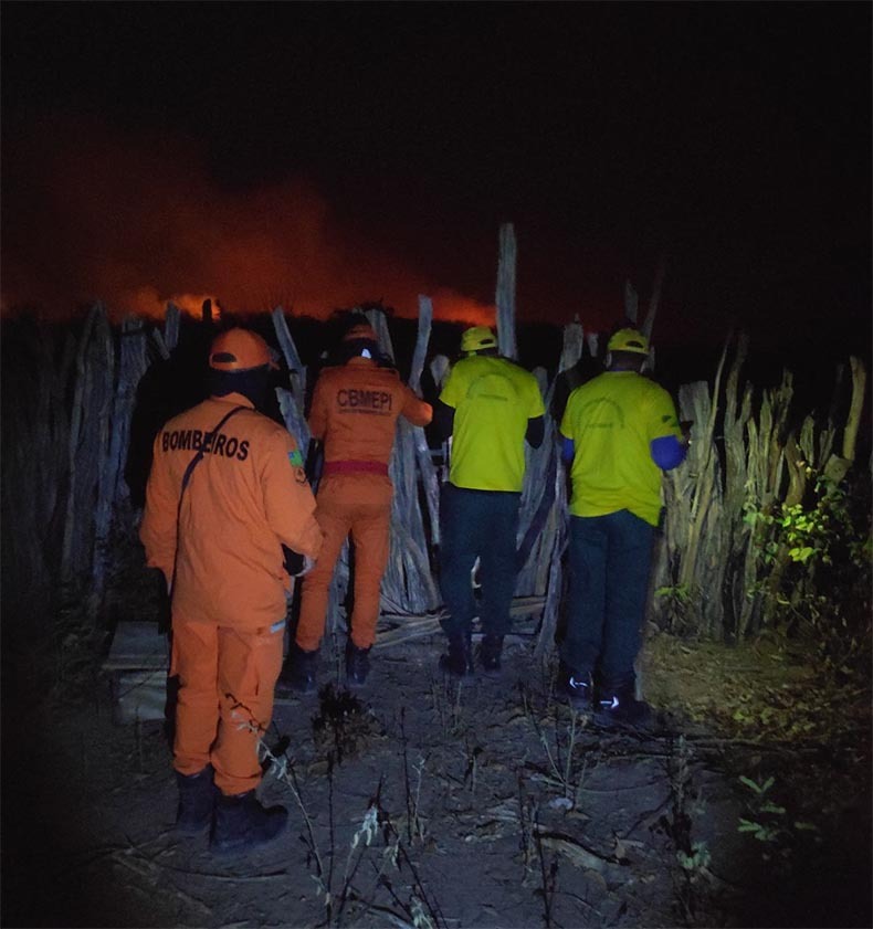 Prefeito de Pavussu pede helicóptero para conter incêndio
