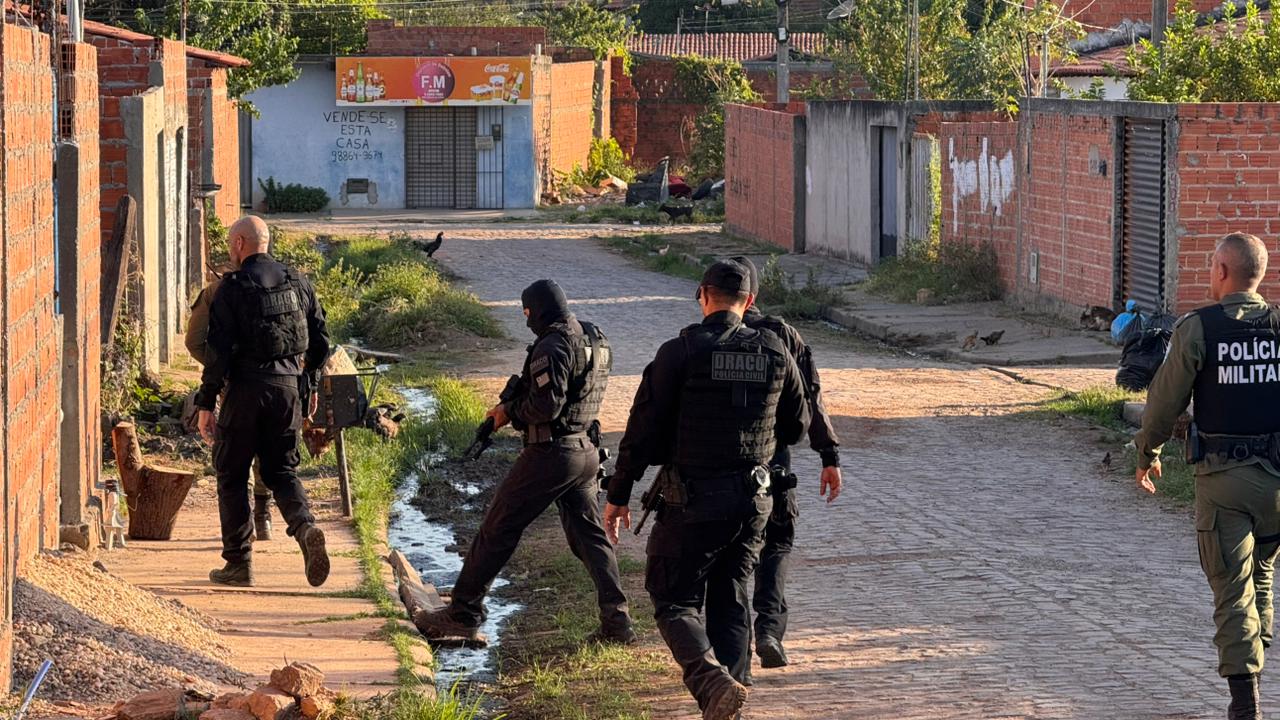 PC prende 63 suspeitos e apreende R$ 778 mil em operação no Piauí