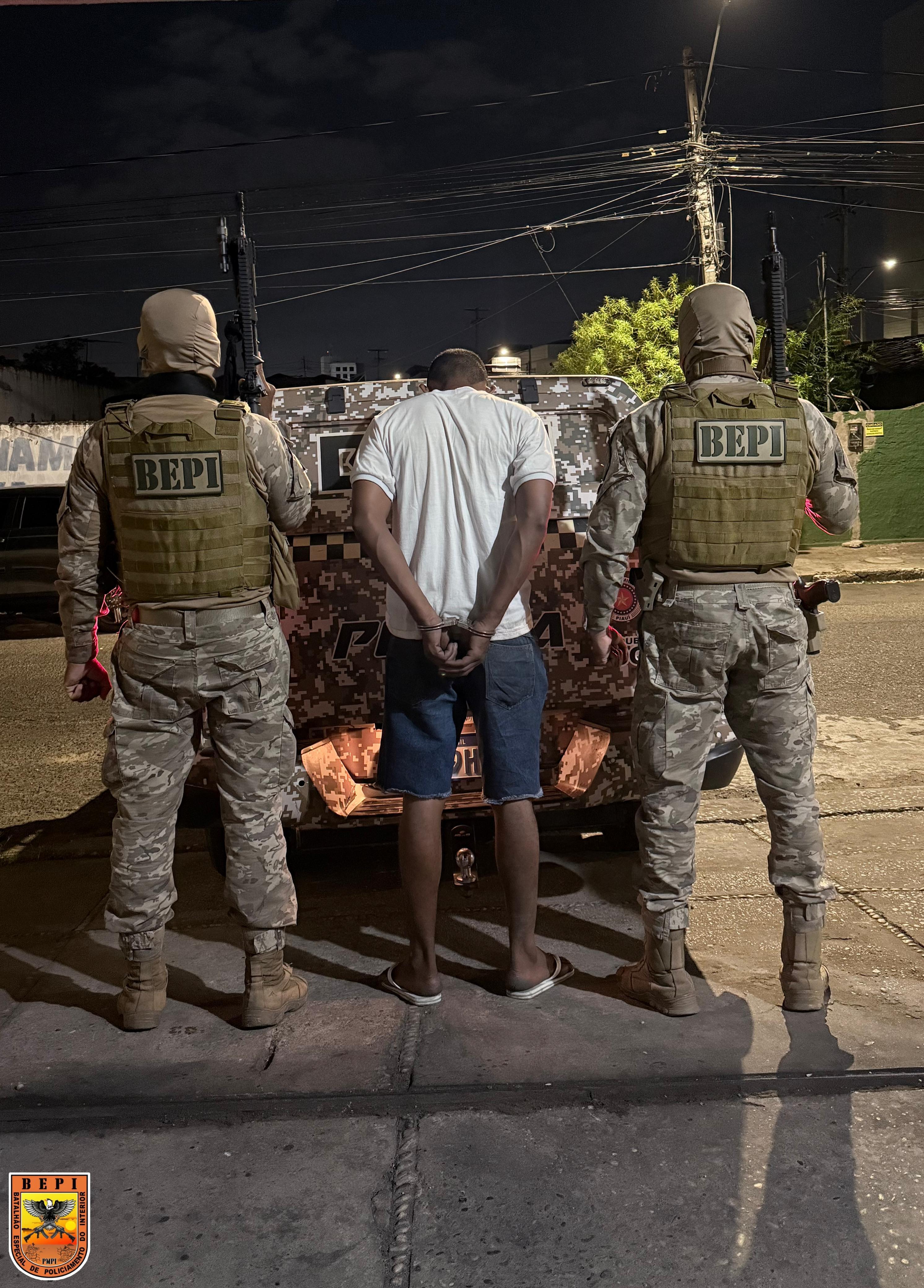 Metalúrgico é preso por fabricar armas para facção em Teresina