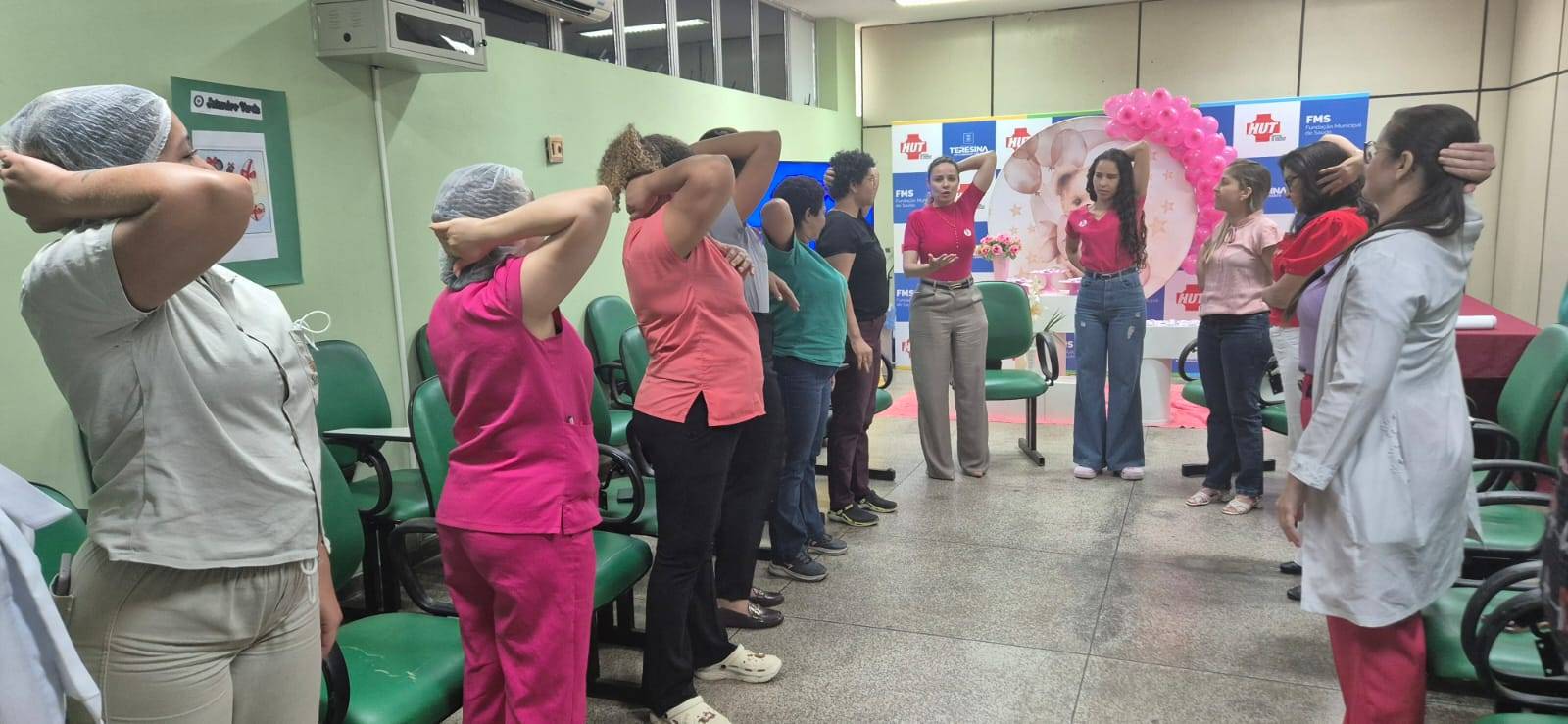 HUT realiza workshop sobre prevenção do câncer de mama no Outubro Rosa