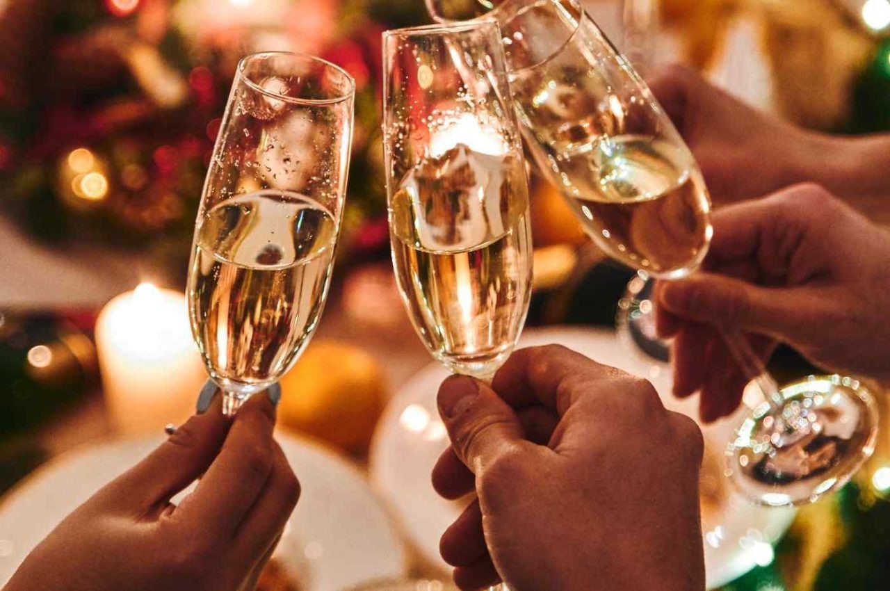 Brinde à Tradição e ao Sabor: O Vinho Perfeito para Suas Festas de Fim de Ano
