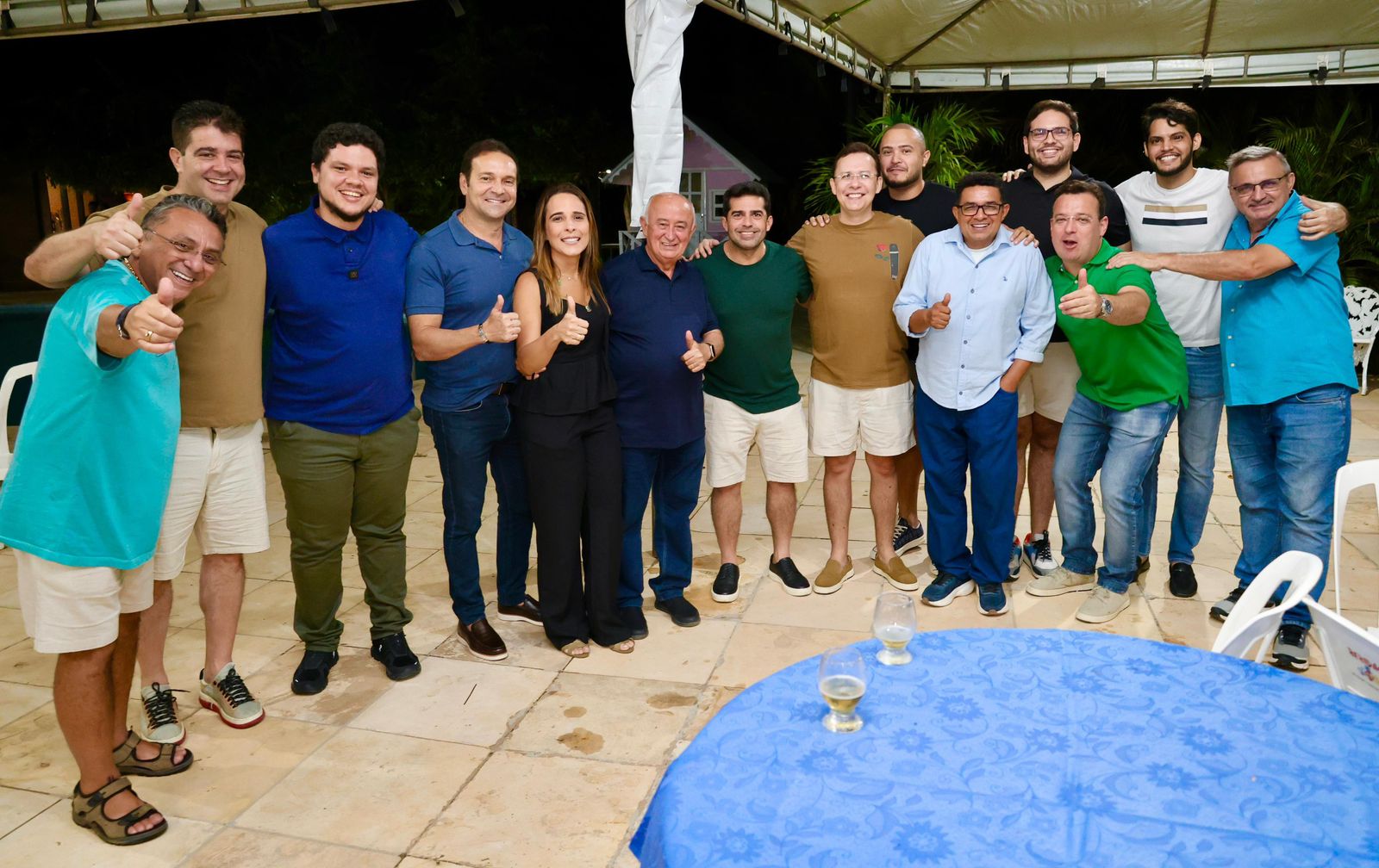 Júlio César posa com vereadores e sinaliza avanço na corrida pelos votos de Teresina