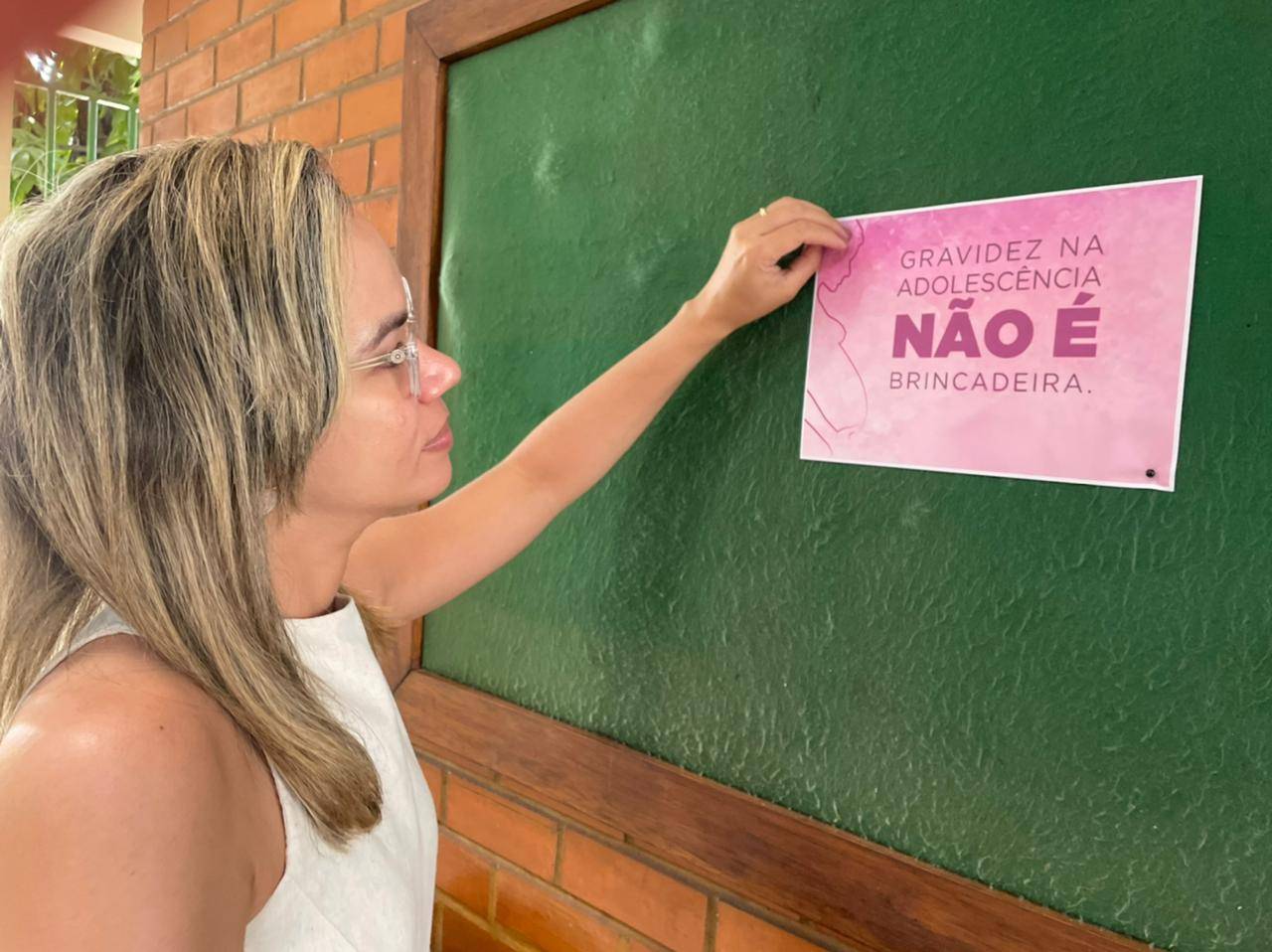 Prevenção à gravidez na adolescência chega a escolas municipais