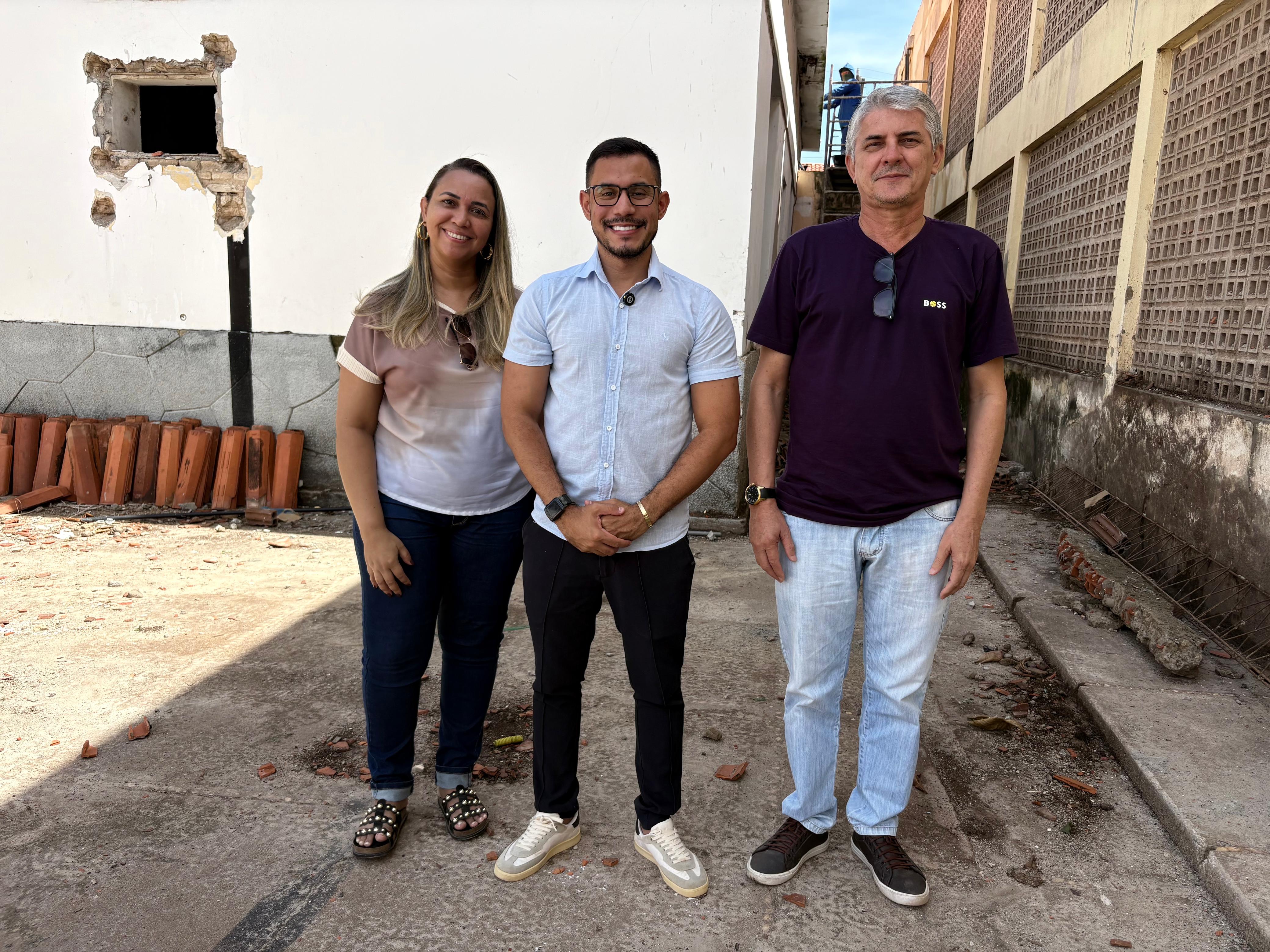 Esperantina amplia rede de saúde com construção de centro especializado