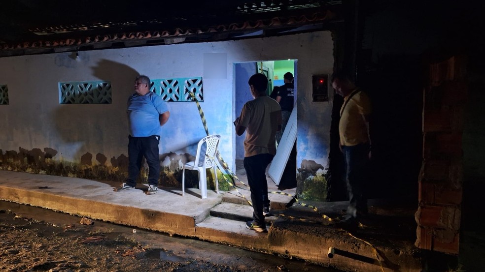 Mulher é assassinada a tiros dentro de casa no litoral do Piauí