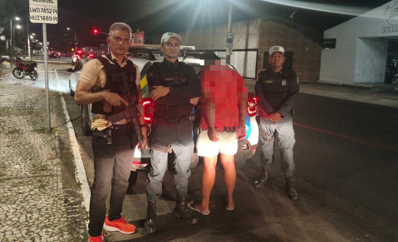 Motocicleta roubada é recuperada no Centro e suspeito de integrar organização criminosa é preso