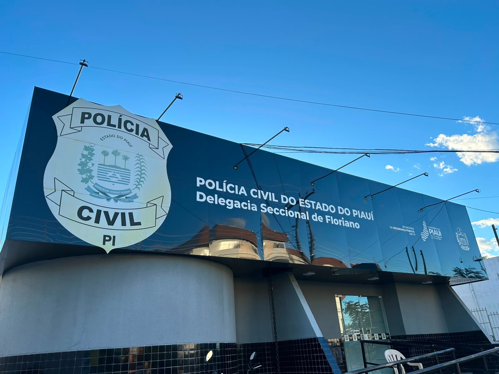 Homem que possuía mandado de prisão por estupro de vulnerável é preso em Floriano