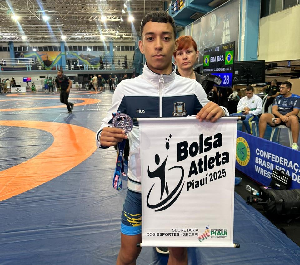 Samuel Cardoso garante prata no Sul-Americano de Wrestling